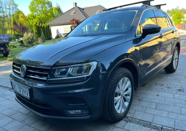 Volkswagen Tiguan cena 89900 przebieg: 82000, rok produkcji 2018 z Skierniewice małe 704